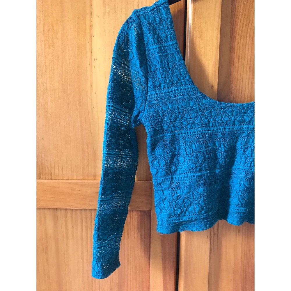 Urban Outfitters lace turquoise crop top